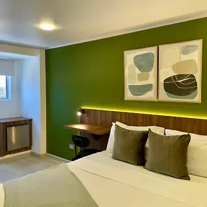 122 Plaza 3*, Bogotá Colombia